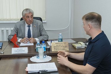 Сергей Грачев: «Личные приемы – работающая форма обратной связи»
